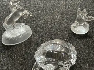Set van 3 kristallen beeltjes